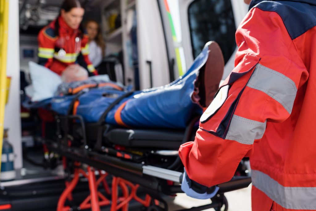 Ambulanza ustioni, morto