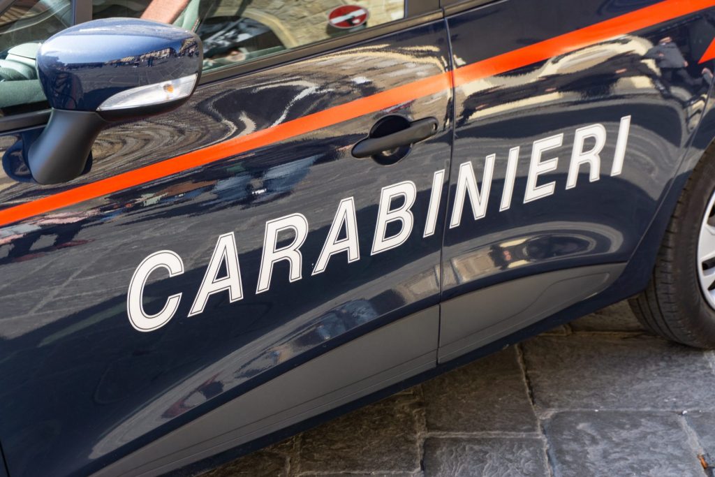 Carabinieri fregene. Colpo di pistola scuola Tor Sapienza