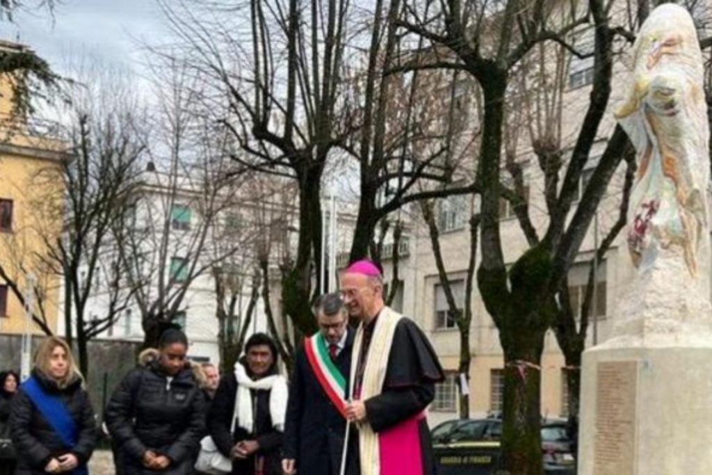 Colleferro, statua per Willy Montero