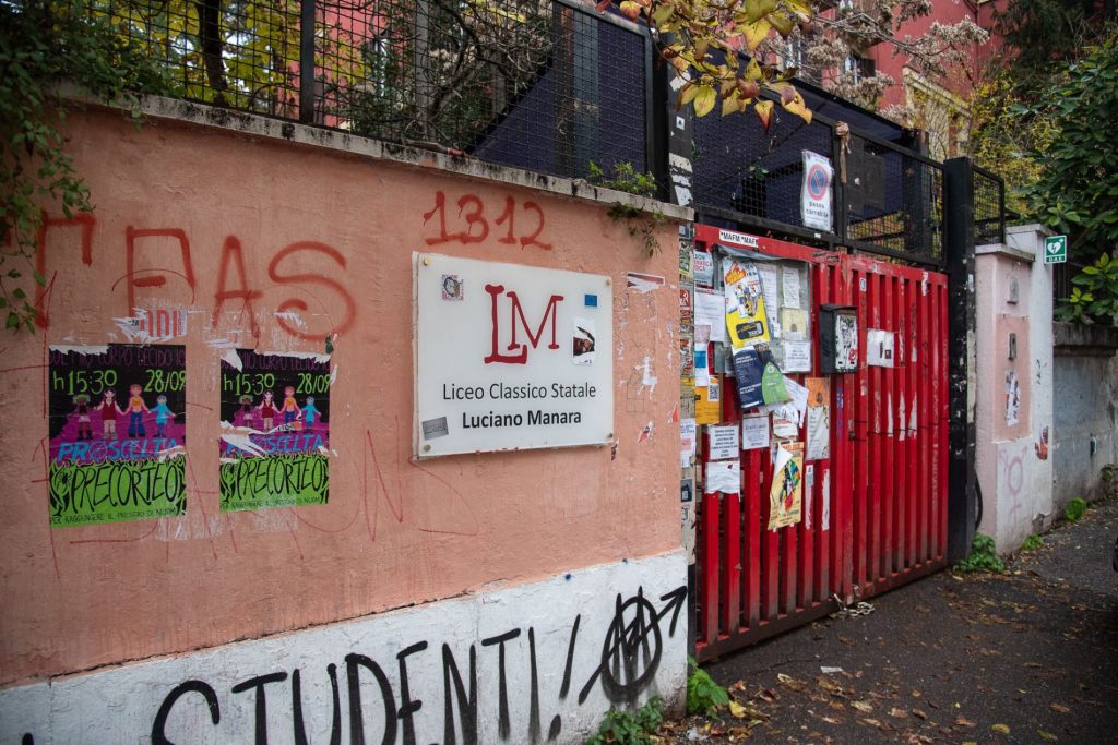 vandalismo liceo Manara